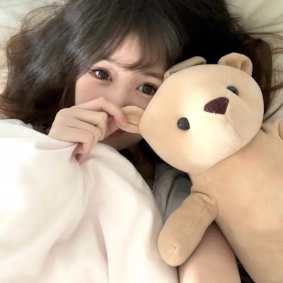 愤怒的黑人女孩与她的怪物